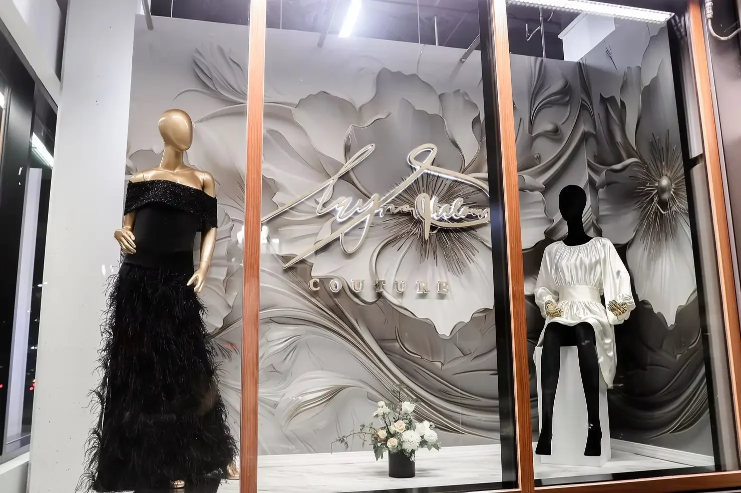 The Art of Timeless Fashion: How to Invest in Pieces That Never Go Out of Style. Desktop Image